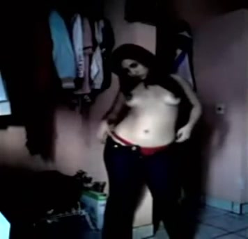 Very hot bhabi with big ass strips and shows off