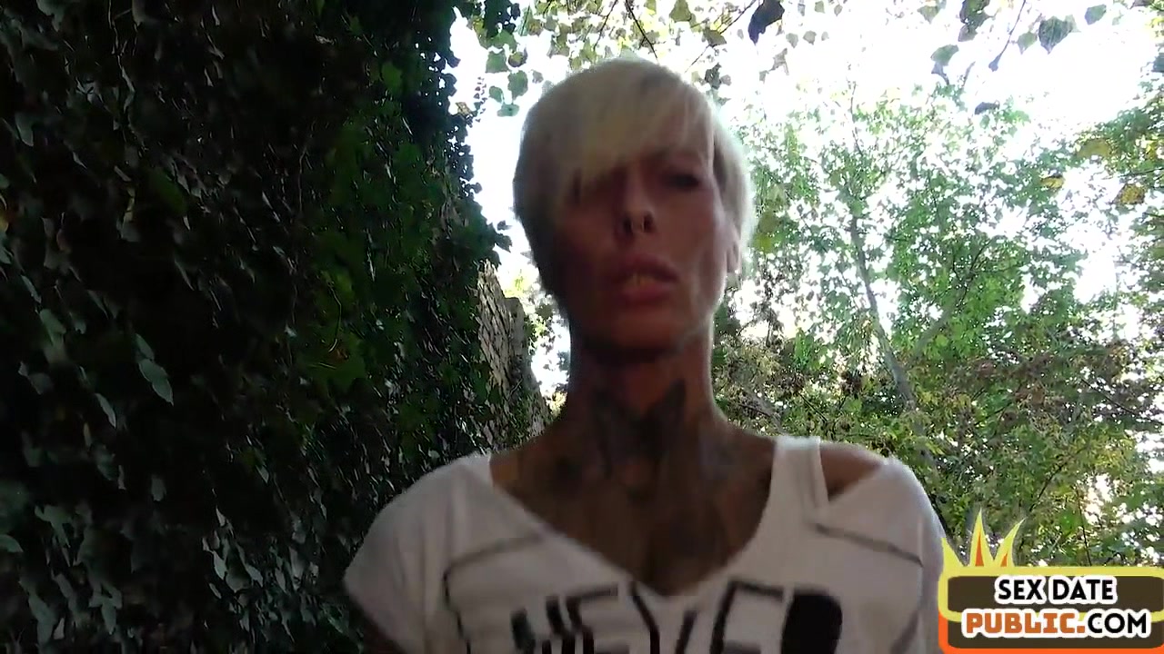 Inked public MILF rides sex date guy outdoor after blowjob