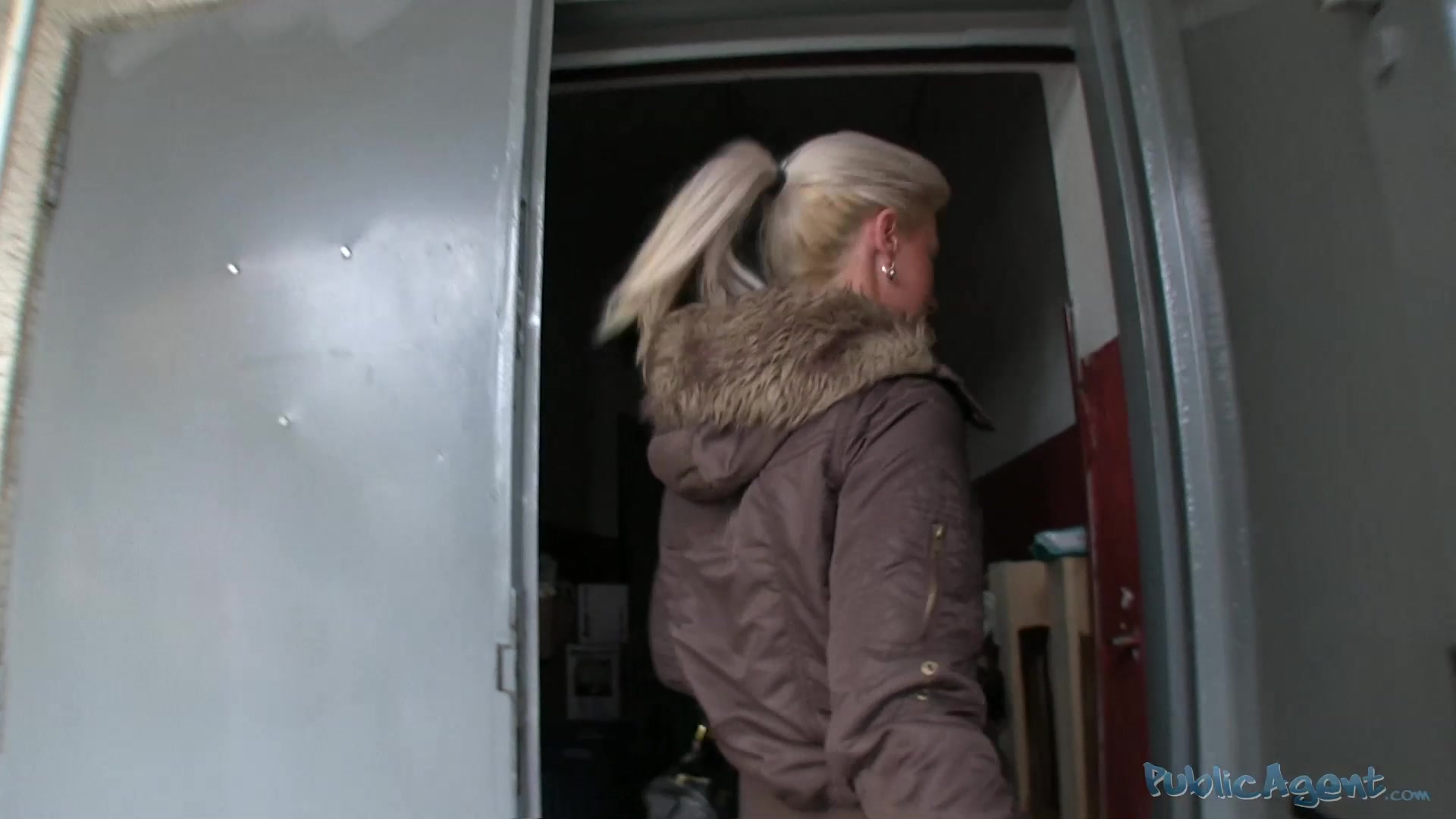 PublicAgent Clip. Nicole
