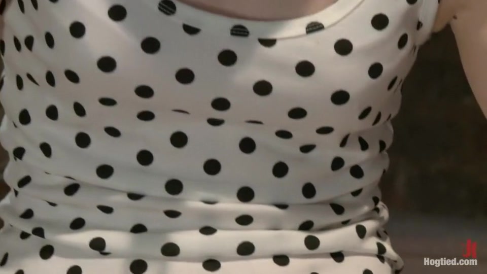 AnnaBelle Lee - Red Headed Slut - Live Show 1