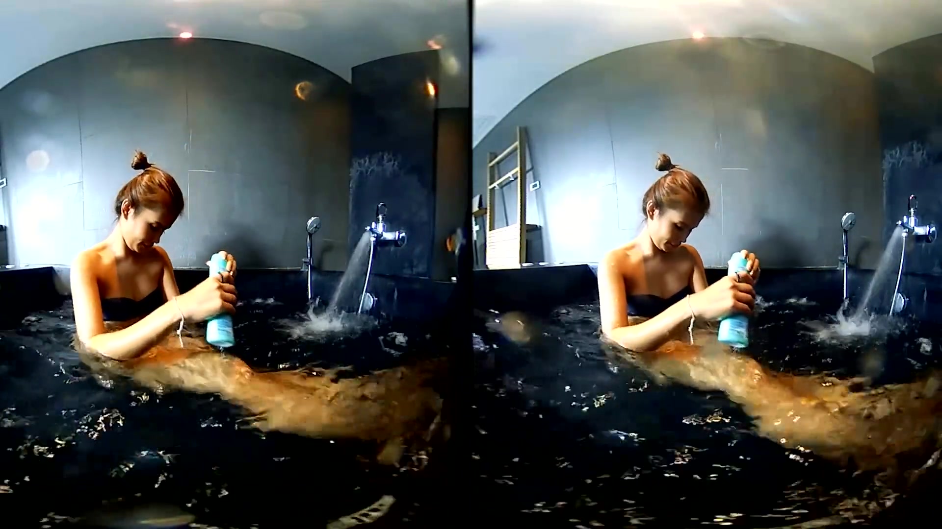 Wet Finger Games In The Whirlpool 3 - VRpussyVision