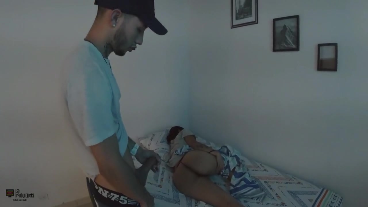 Stepsister Masturbates With My Cock Inside Her Pussy - Porn In Spanish