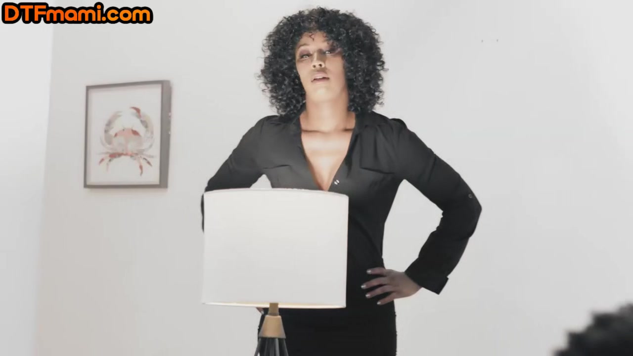 Black bigbooty DTF mami smashed in wild 3way by BBC