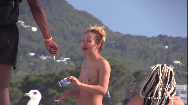 A Bunch Of Boobies - BeachJerk