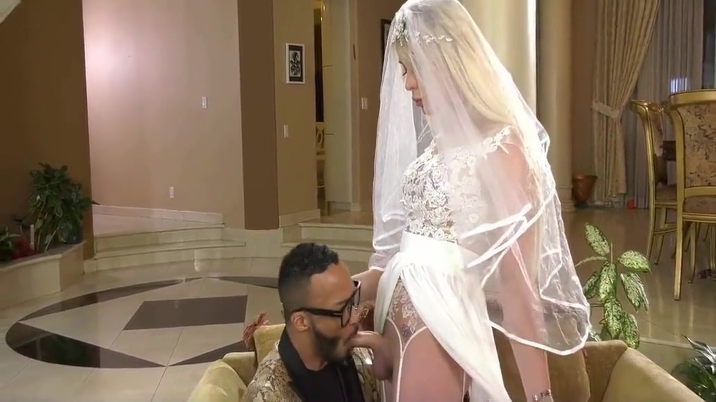 Beautiful Shemale Bride Has Sex With Wedding Planner - Dillon Diaz And Aubrey Kate