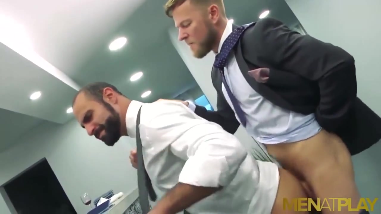 Blond Hunk Matthew