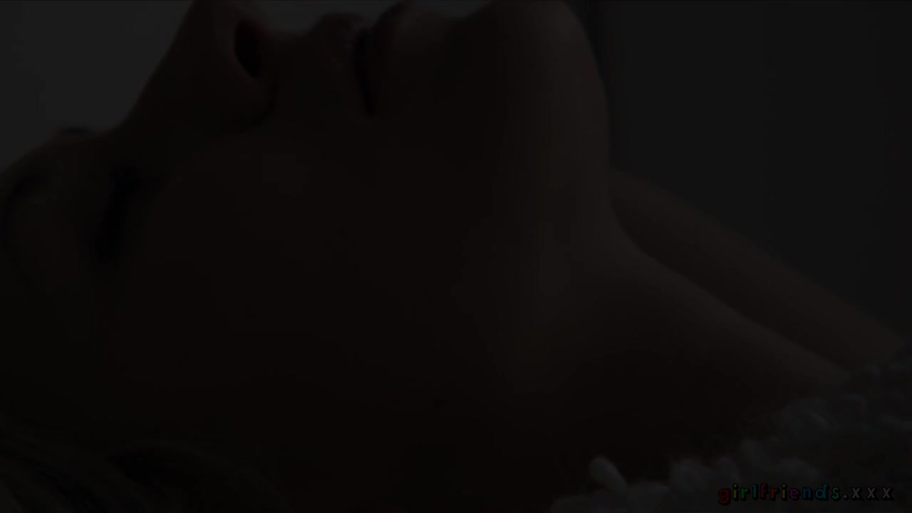 Tracy in Arise - Girlfriends