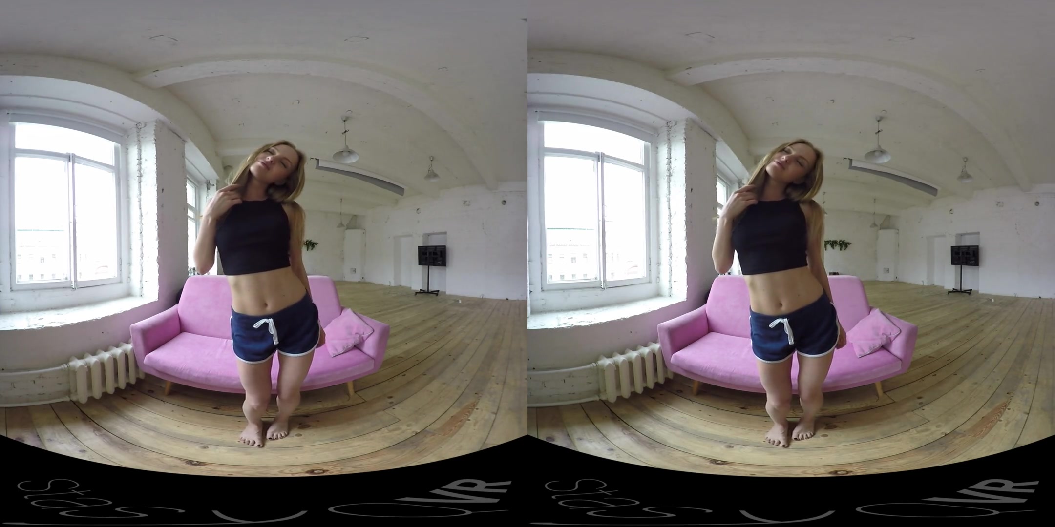 Tight Blonde Morning Striptease - StasyQVR