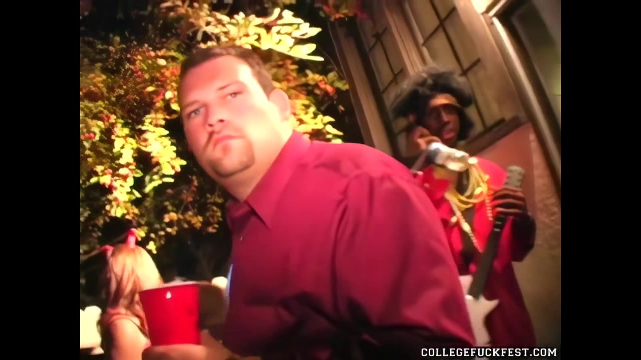 Dick eating party whore goes down on big cock at party