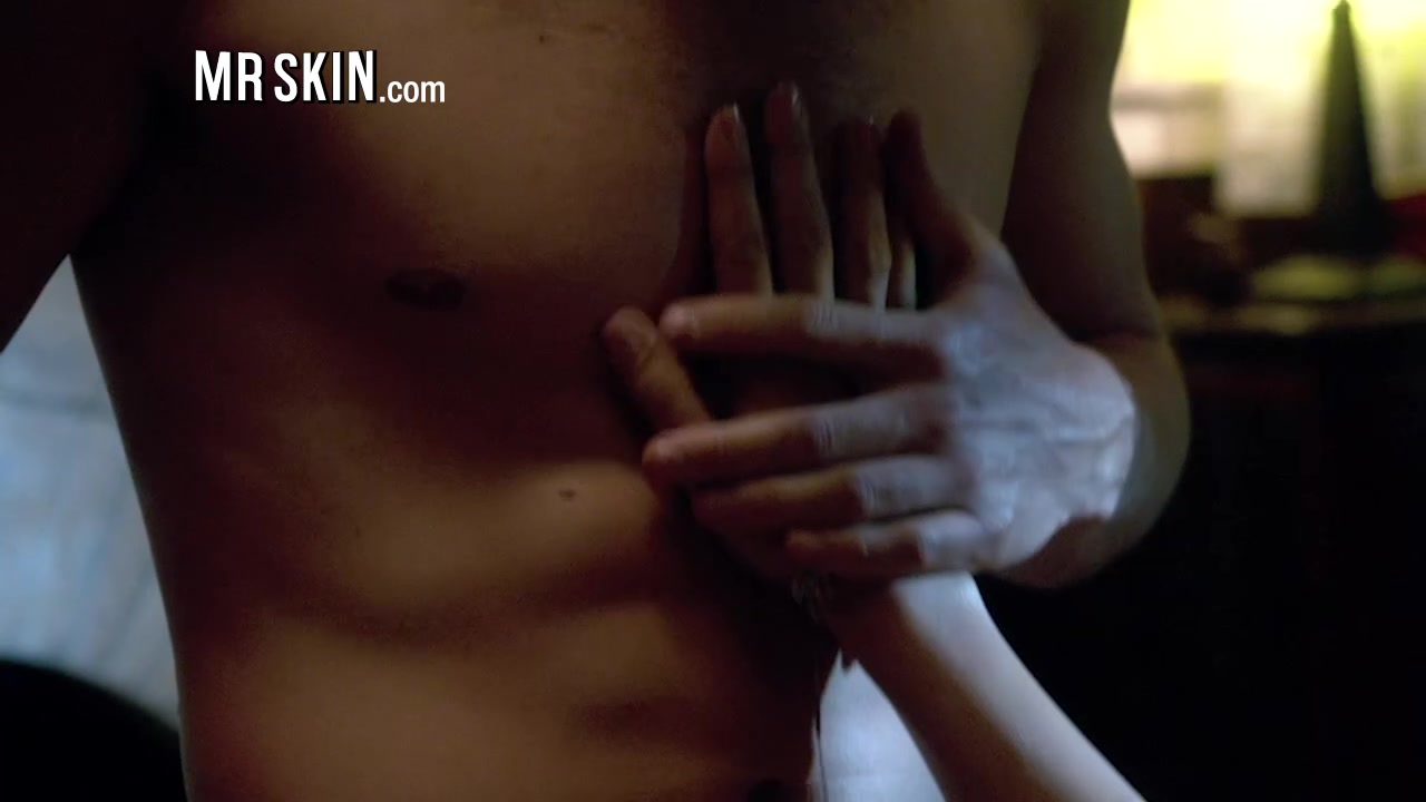 Jennifer Lopez Serves Up Her Cookies to The Boy Next Door - Mr.Skin