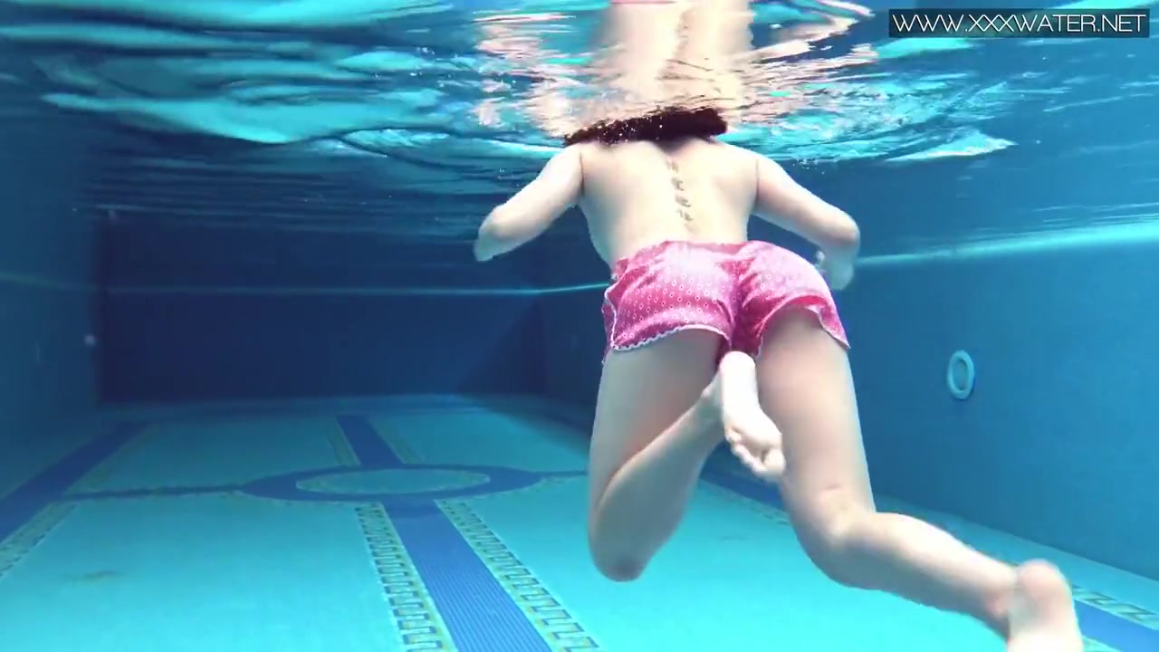 Lady Dee In Cute Shy Czech teen 18+ Swimming