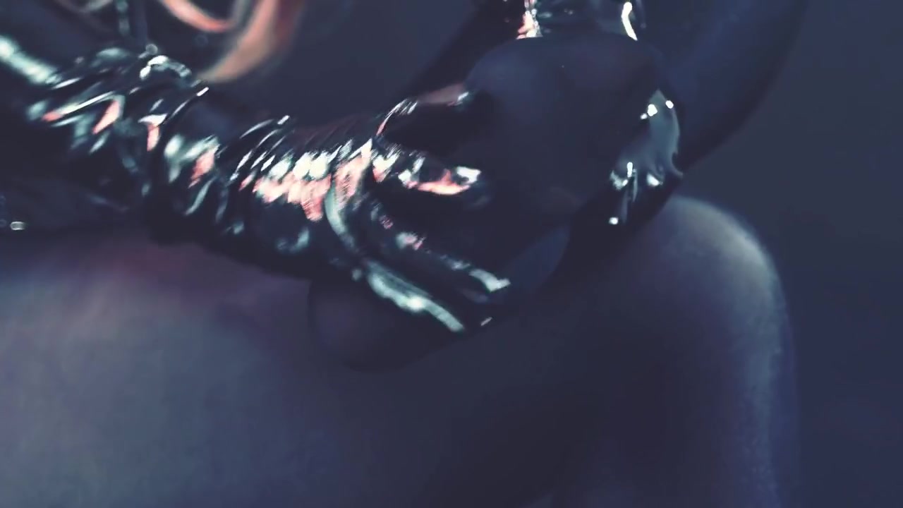 Pussy Play Sweet Milf Loves Stockings And Pvc Fetish Clothes!