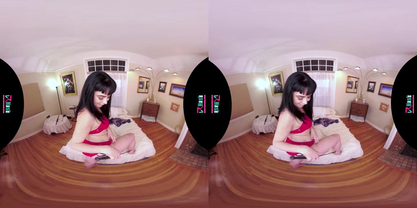 VRHUSH Siouxsie Q masturbating with a dildo in POV VR
