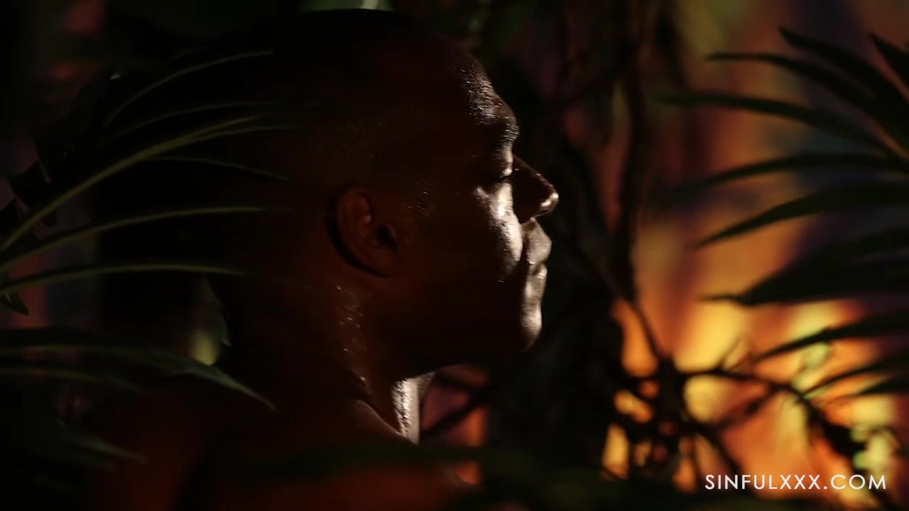 Interracial Sexual Healing in the Jungle - Sinfulxxx