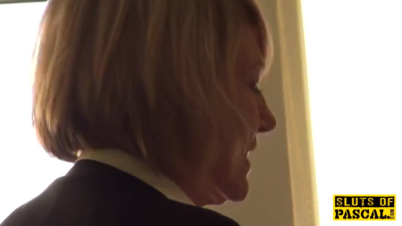 Busty Mature Brit Subs Before Cuminmouth