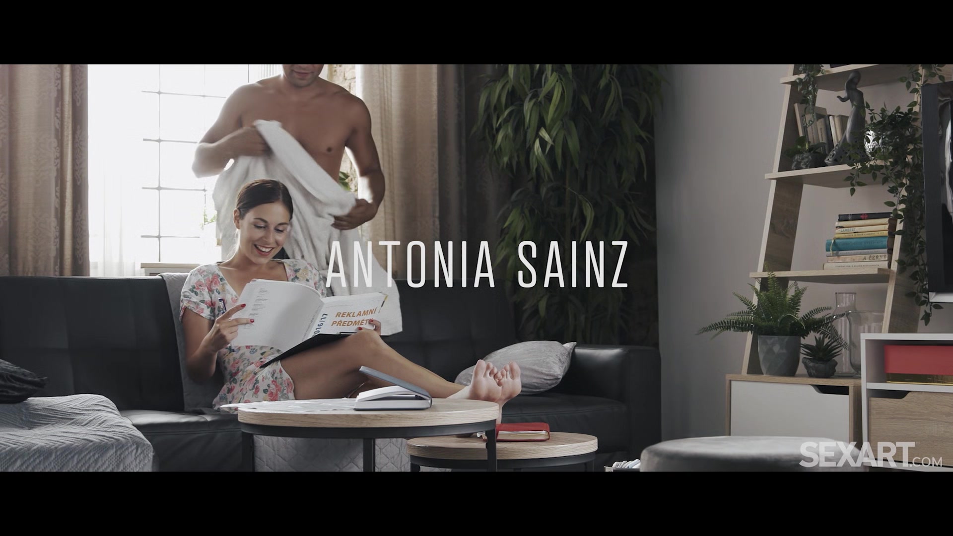 Pay Attention To Me - Antonia Sainz & Don Diego - SexArt