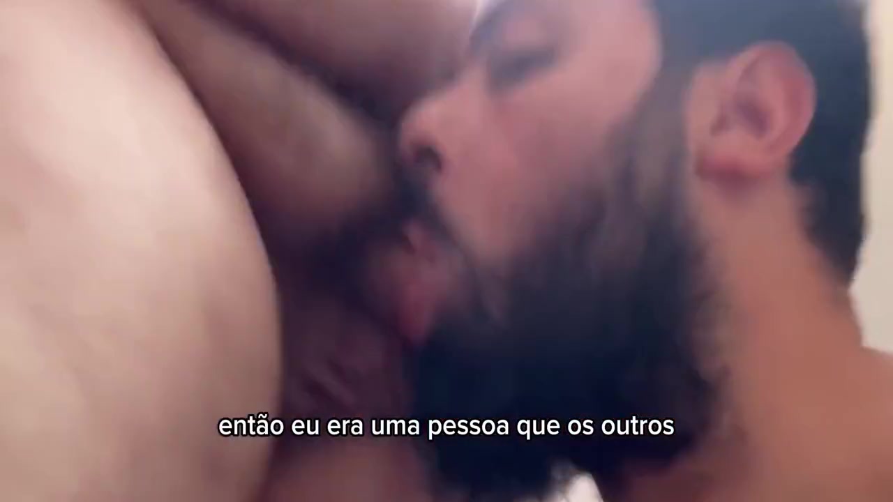 Gay Porn - Homem Barbudo Chupa 41 Paus 16º, 17º E 18º Mamadas - Video Completo No Red 6 Min