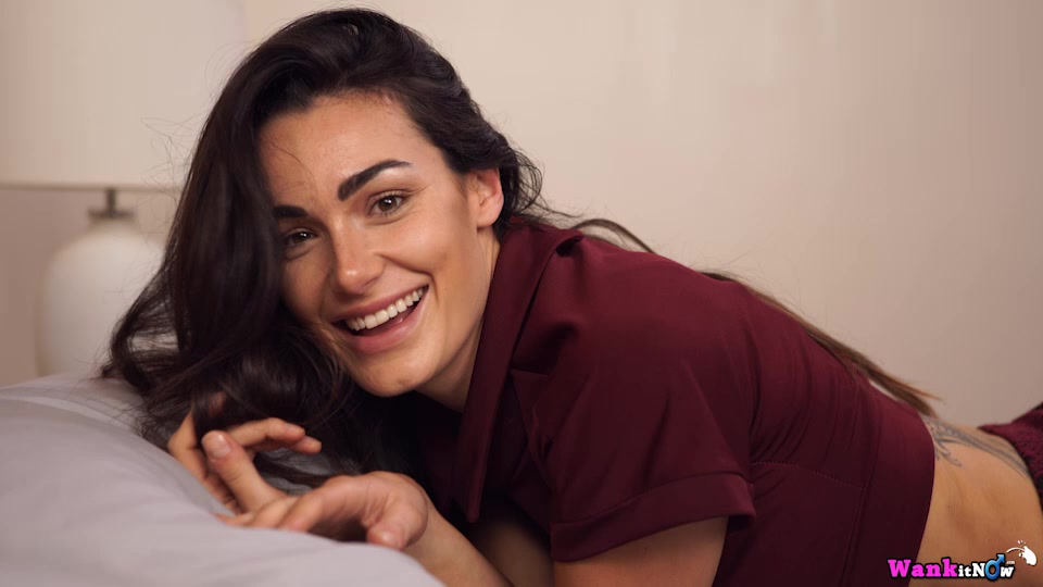 Laura - Horny Housemate - Sexy Videos - WankitNow