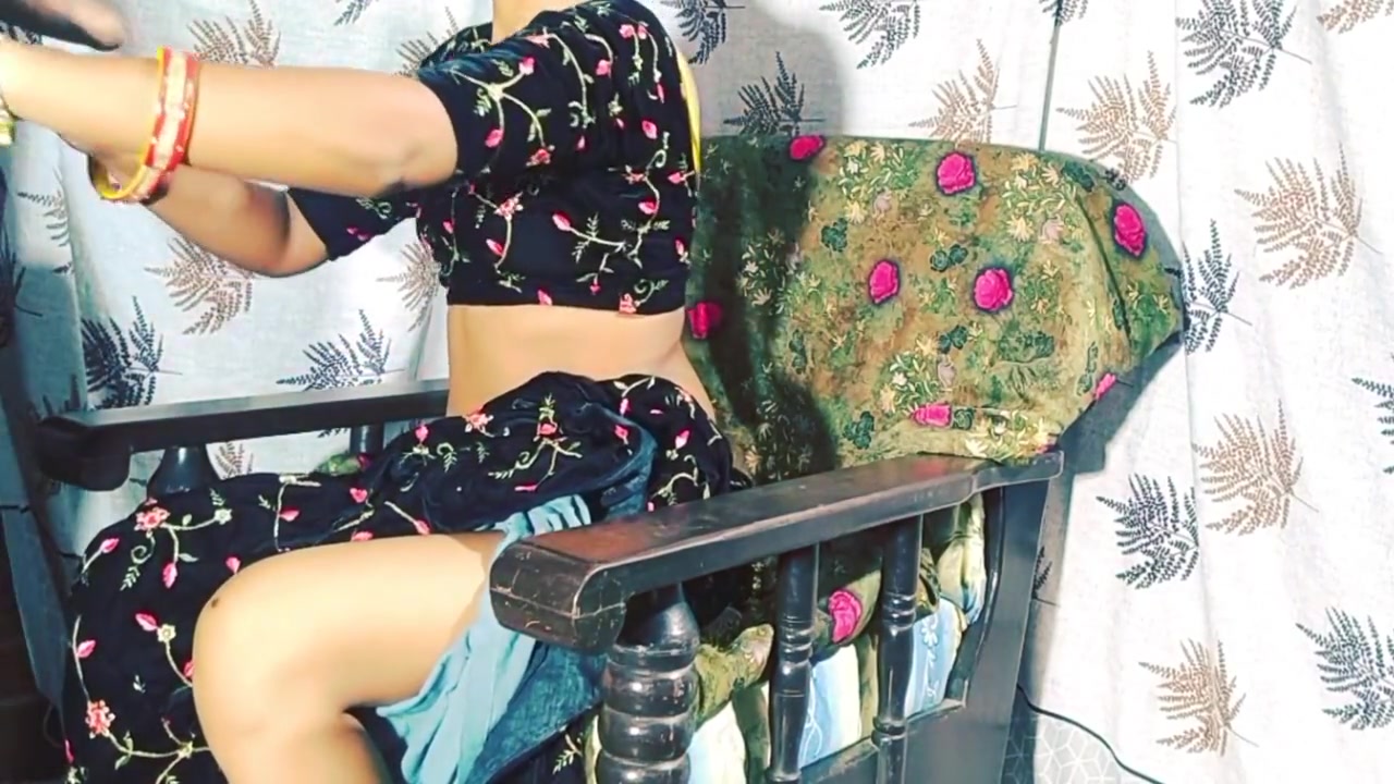 Sexy Beautiful Indian Gujarati Step sister Sucking Cock ghaghra Choli Very Sensually