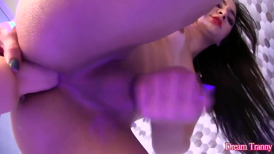Trans Babe Gorges Herself On A Rubber Cock 15 Min With Hanna Rios