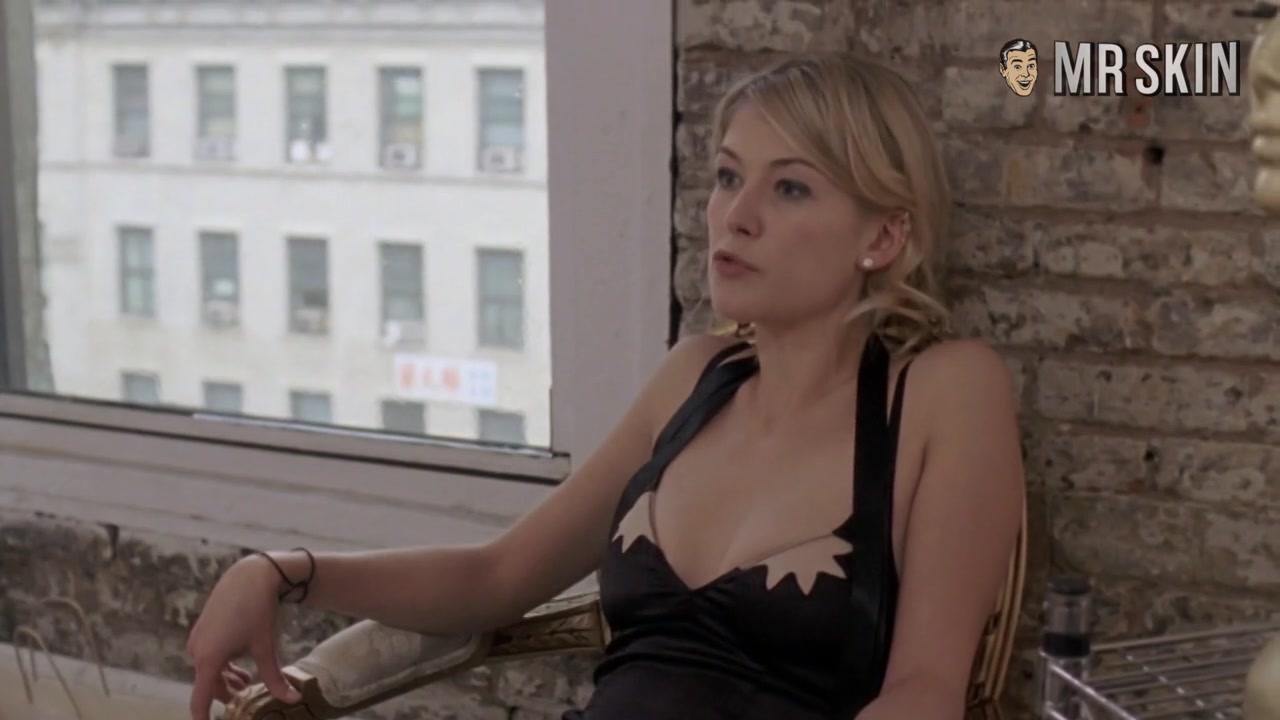 Best Of: Rosamund Pike - Mr.Skin