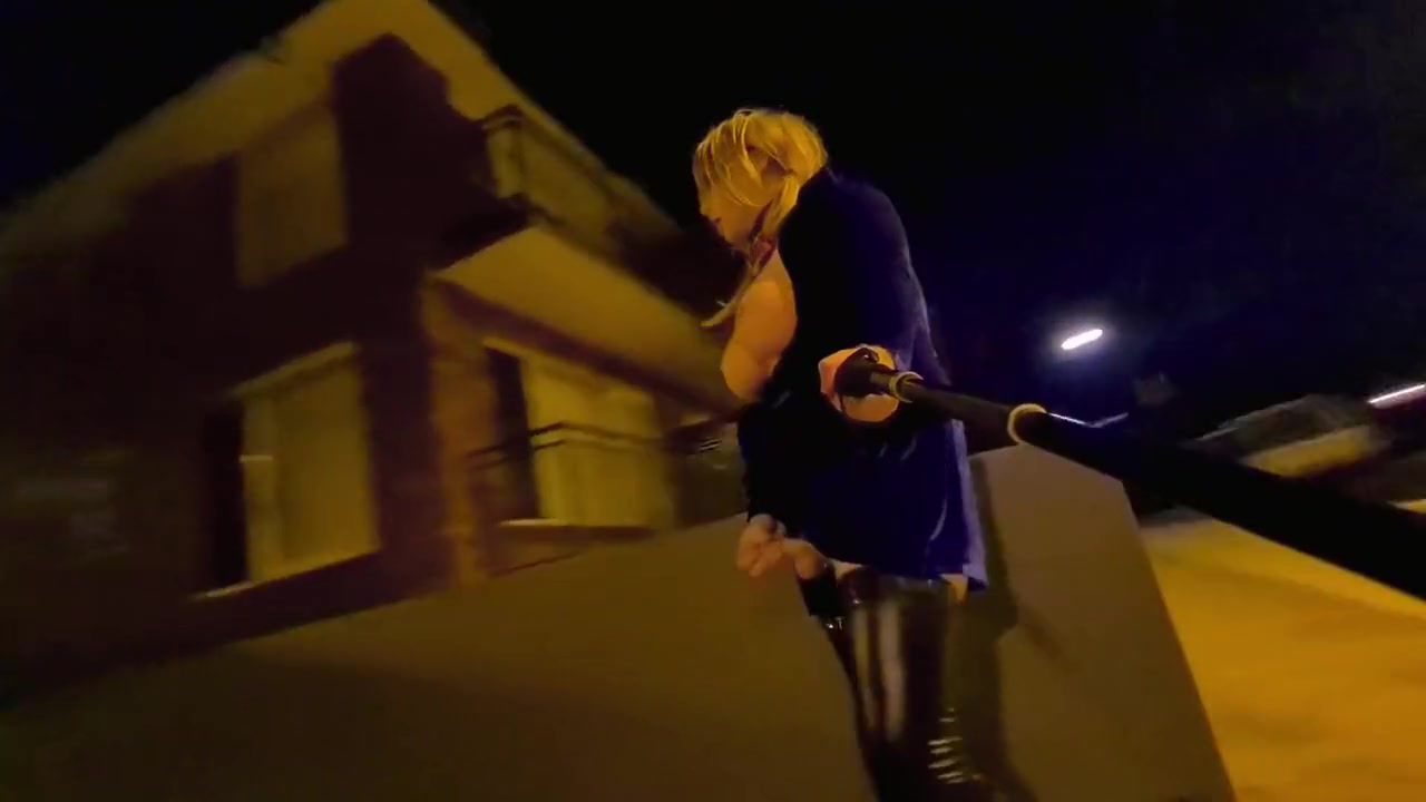 Bimbo Sissy Slut Flashing By Busy Road (gets Seen)
