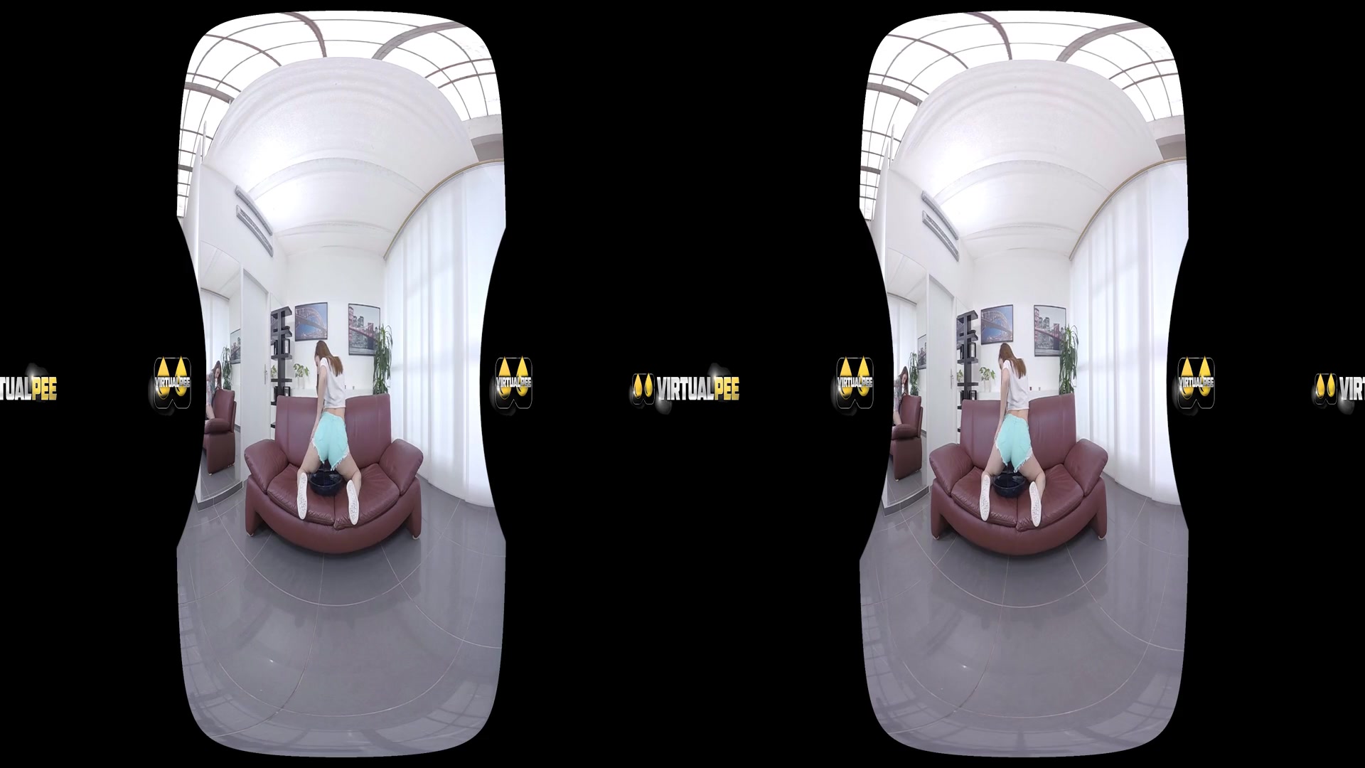 Antonia Sainz in Playful Pee - VirtualPee