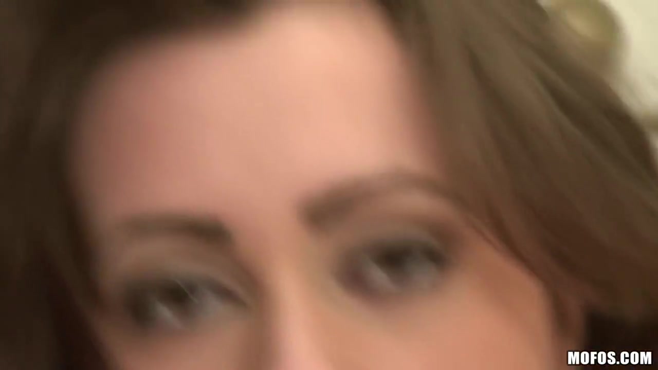 Adalisa gets her ass fucked