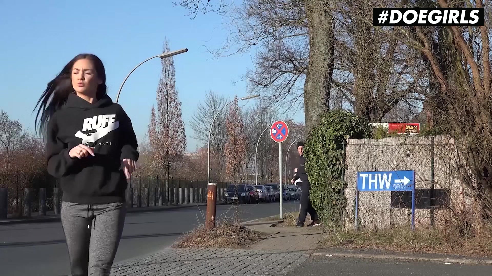 DOEGIRLS - Lullu Gun - Horny Brunette Gets Boned Outdoor While Jogging