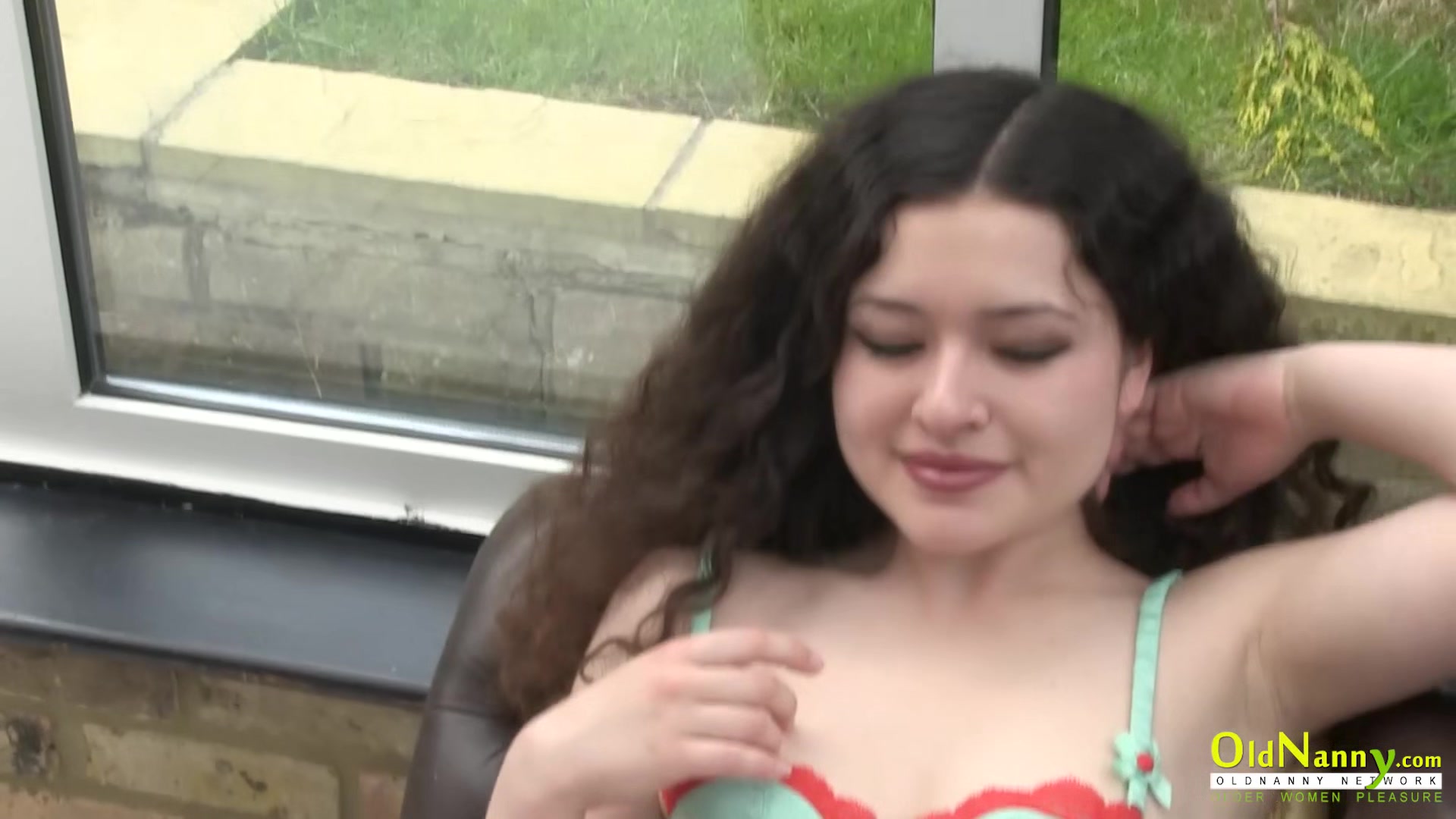 OldNannY British Matures Seductive Body Showoff