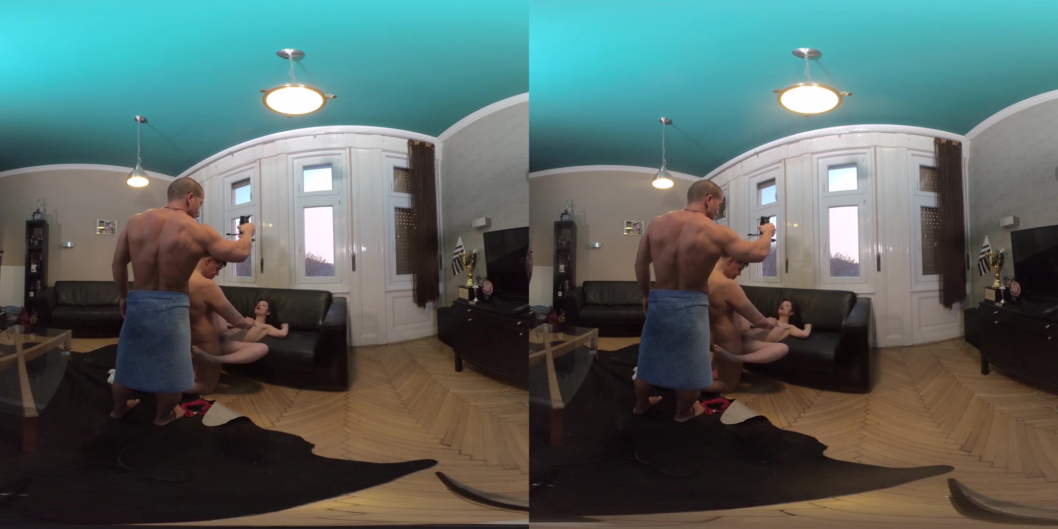 Matt Bird Middle 2 - PornoDanVR