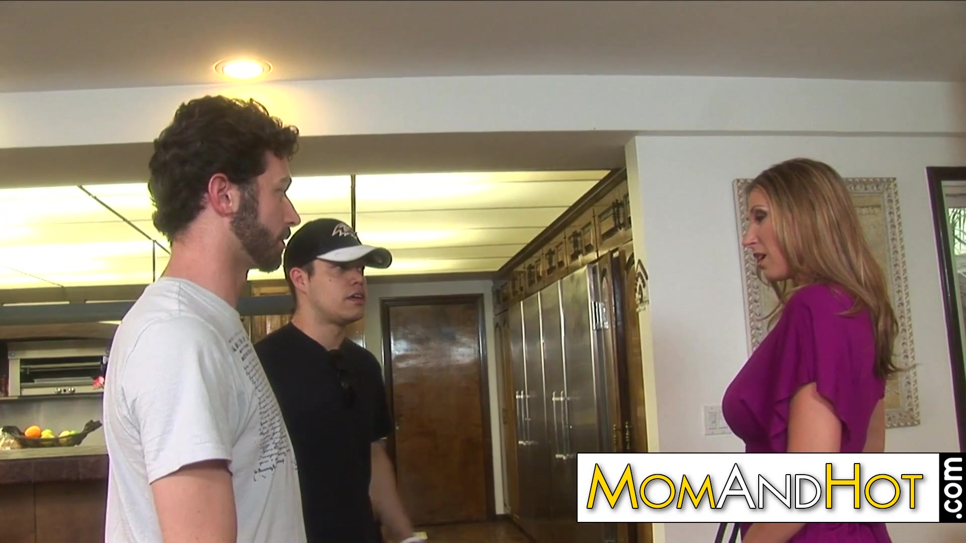 boy fucks MILF Devon Lee anal