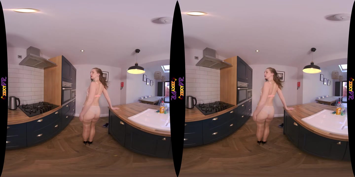 Bit Of A Tease - ZexyVR