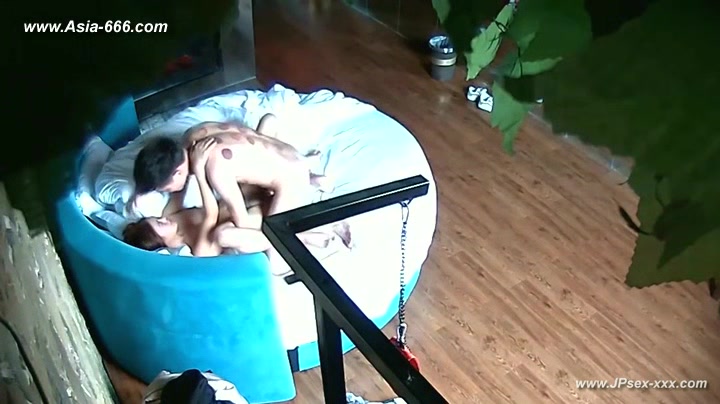 Hackers use the camera to remote monitoring of a lover's home life.347