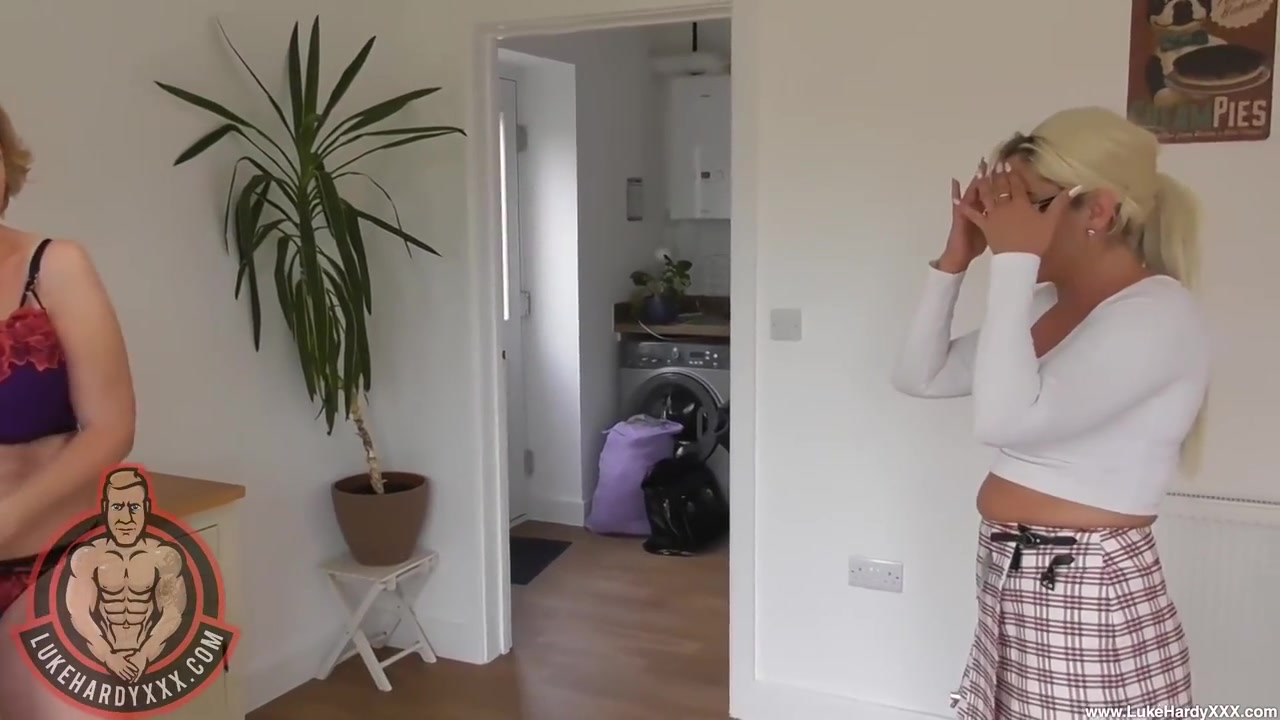 Luke Hardy In Busty Girl Kelly And Step Mum Camilla 3-way