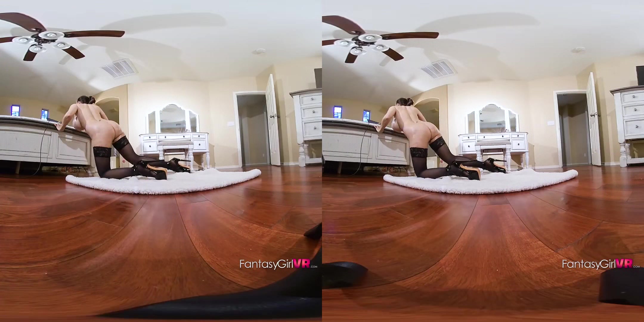 CATALINA CRUZ - Virtual Housewife With Mammoth Mountains Tits