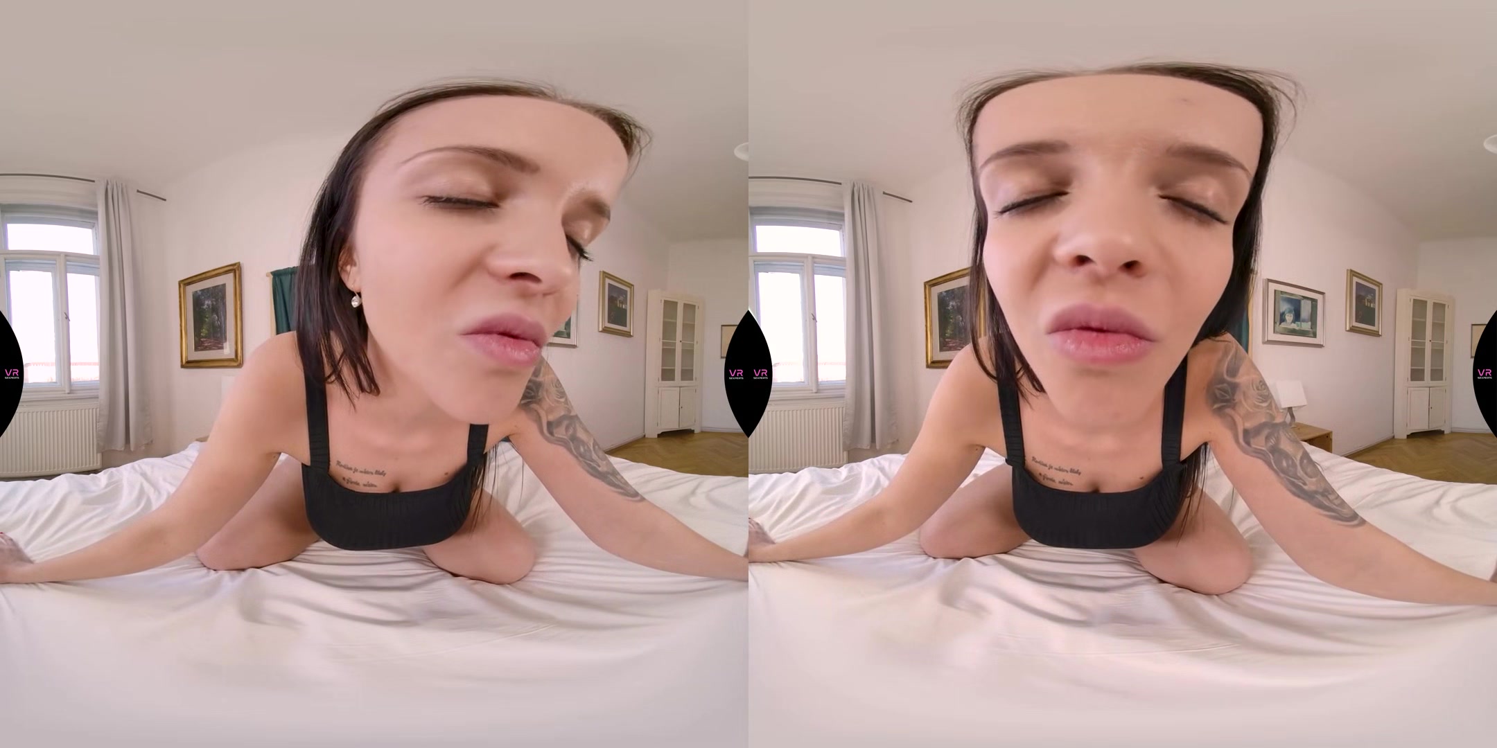 Hot Jennifer Mendez Orgasms On Her Bed - Huge Tits Pornstar Solo Masturbation