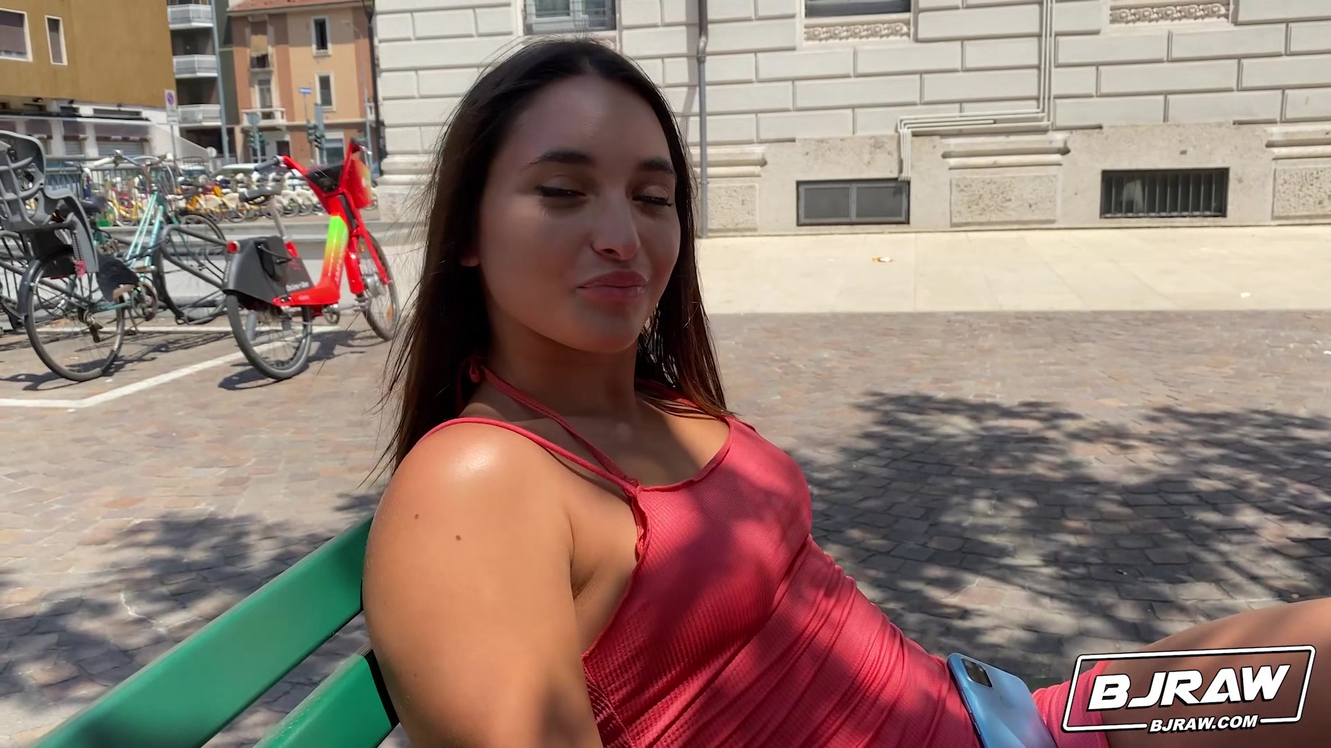 Sara's Italian Blowjob - BJRAW