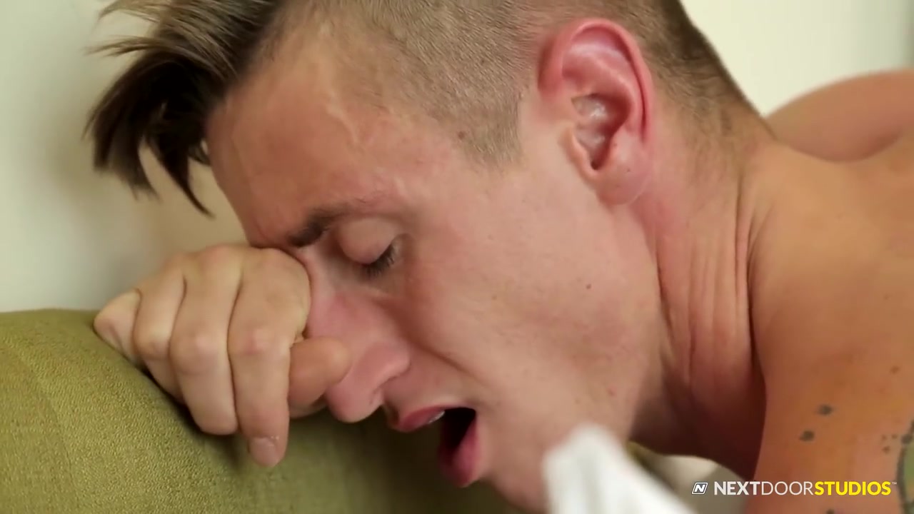 Lance Ford And Scotty Zee In Yard Games Turn To Twink Action