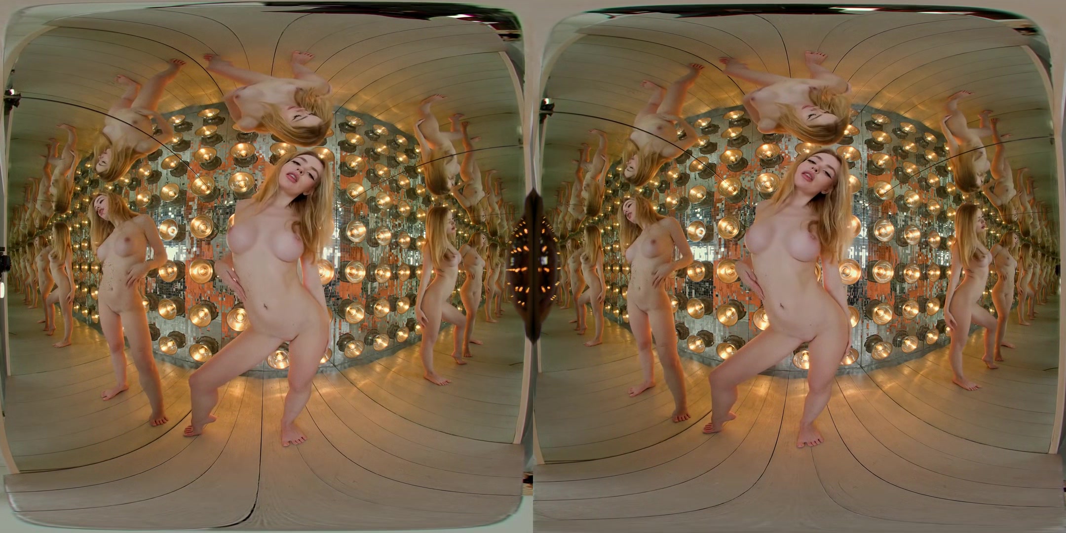 Julia In The Mirror Cube