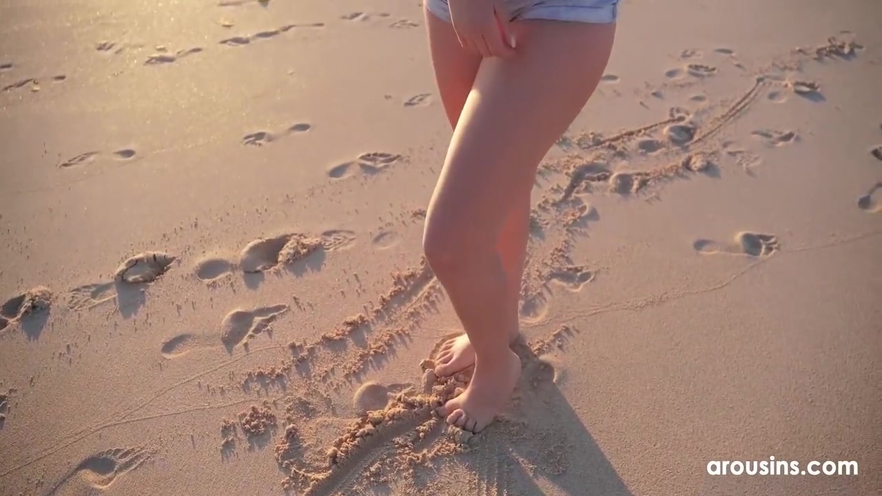 Have You Ever Been Blown On The Beach? Pov Jason Love At Arousins - Rebecca Volpetti