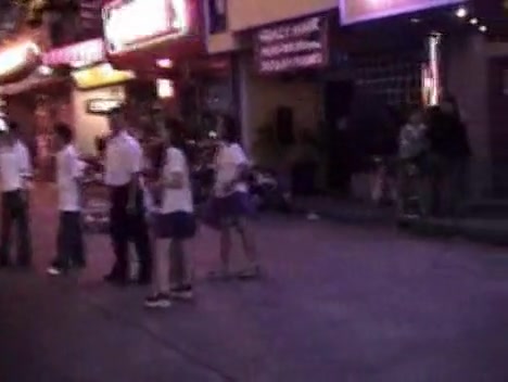 Extremely hot Thai babe proves to be a remarkable cock sucker