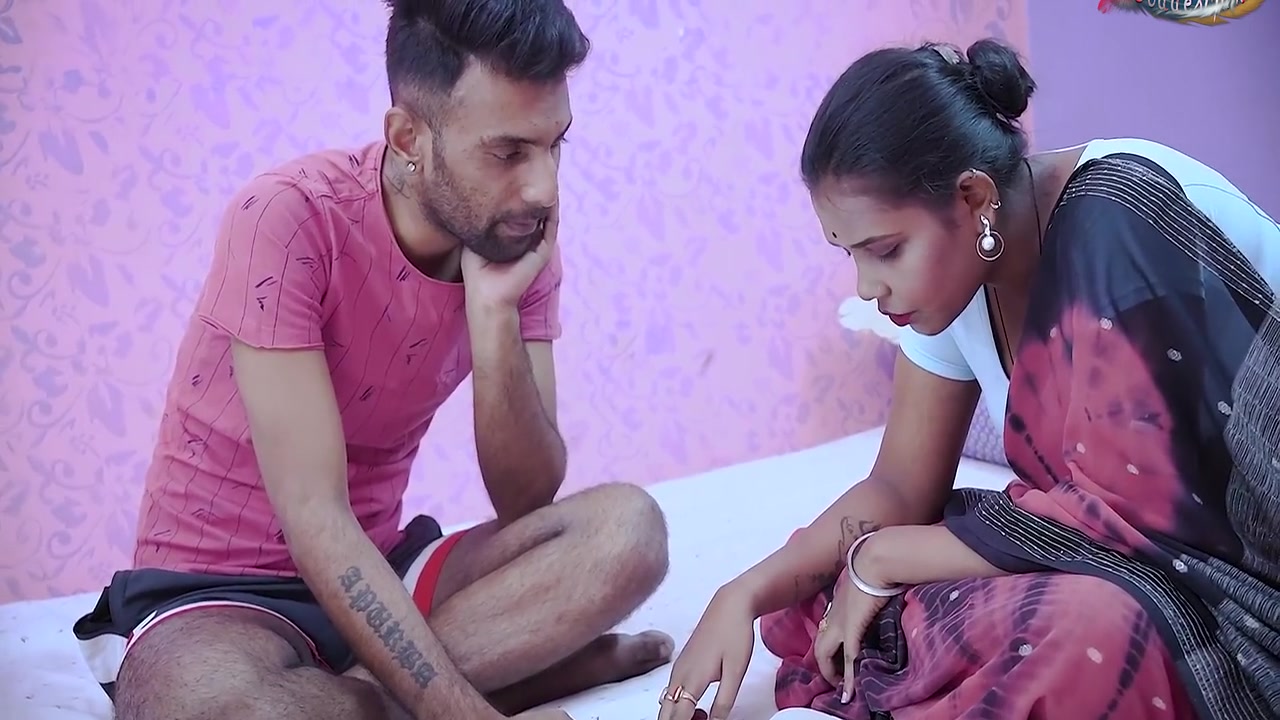 Desi Girlfriend Called The Boyfriend When She Was Alone At Home And Fucked Him Full Movie