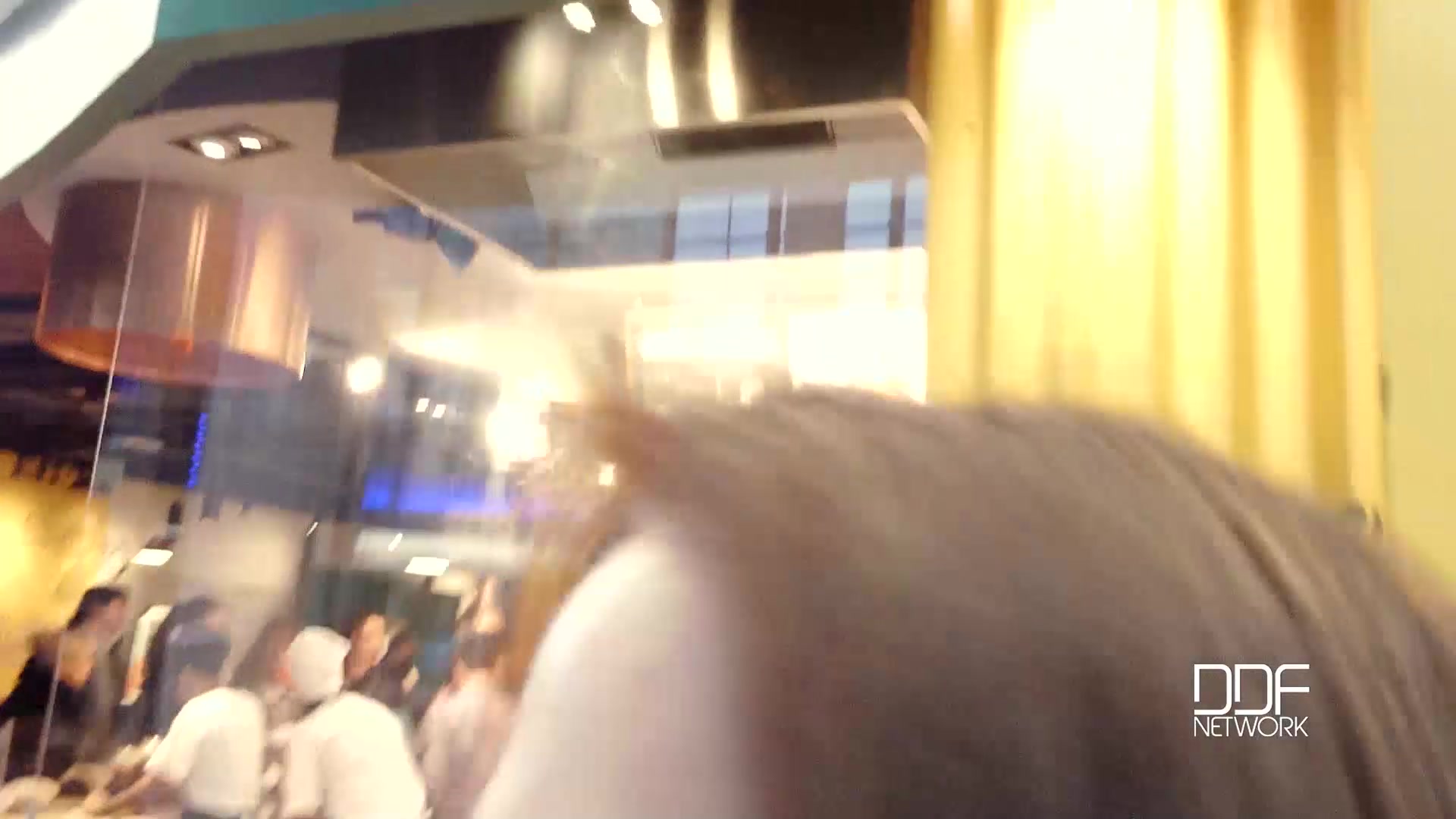 From Mall To Blowjob - PornWorld
