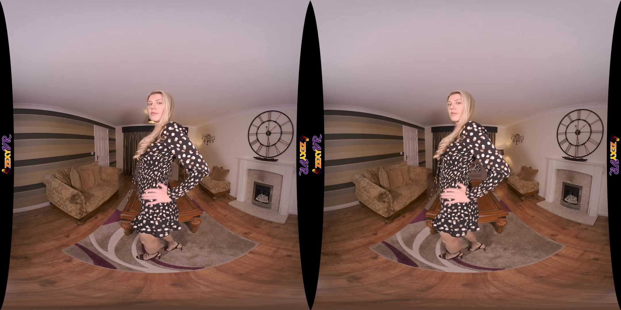 After work Tease featuring Minnie - ZexyVR