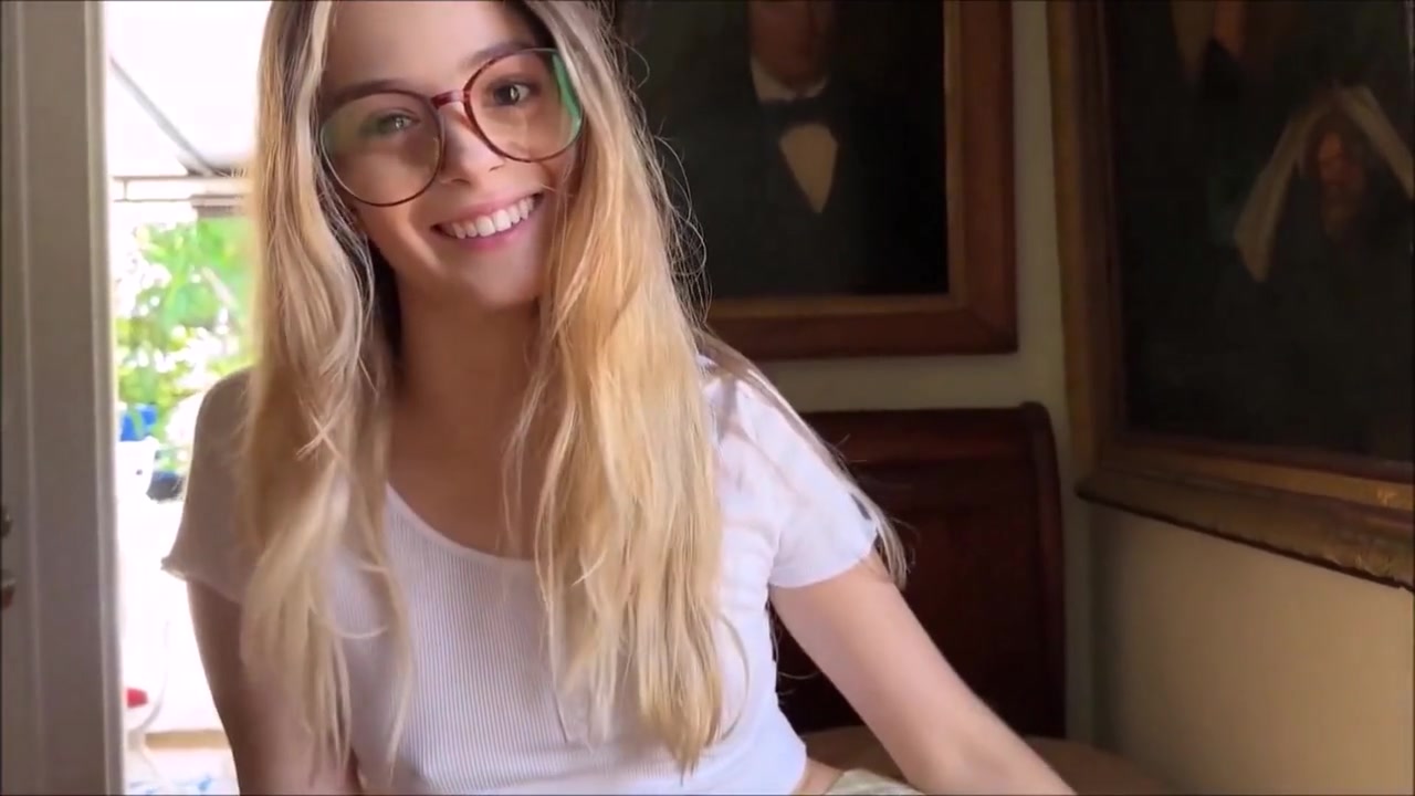 Molly Little In Playing Secret Game With Little Step Sister