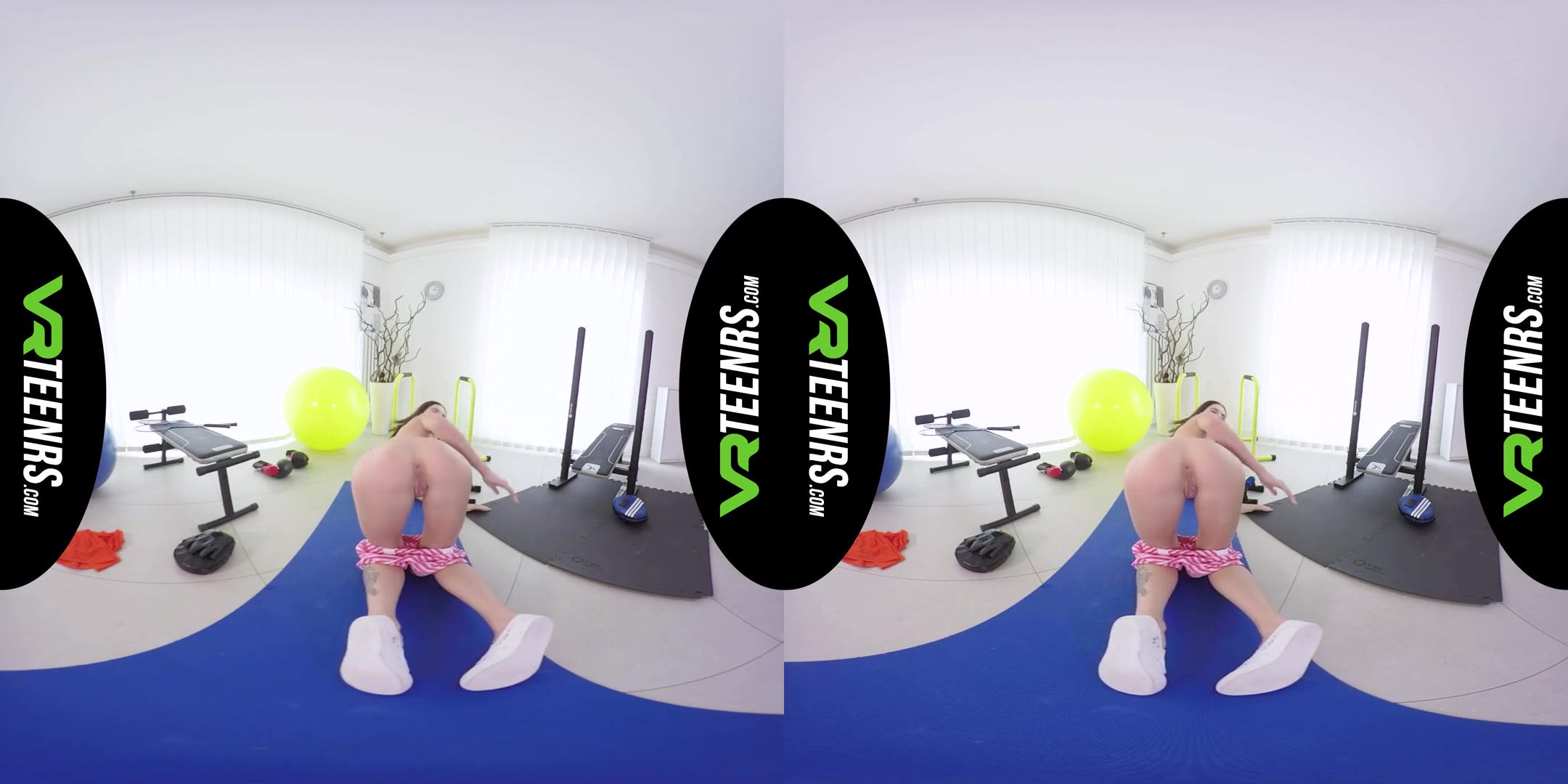 Lavana Lou in VR teen 18+ Masturbating In Gym Room - VRTeenrs