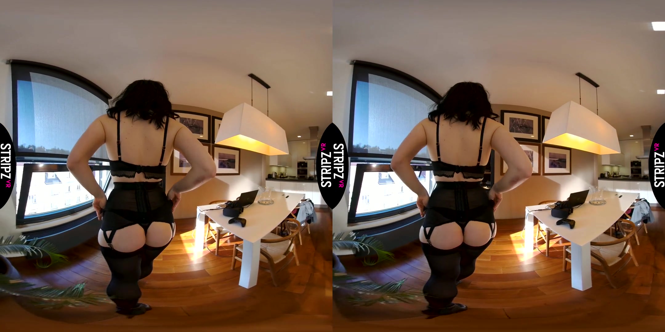 Quinn Lindemann in Dark Beauty - StripzVR