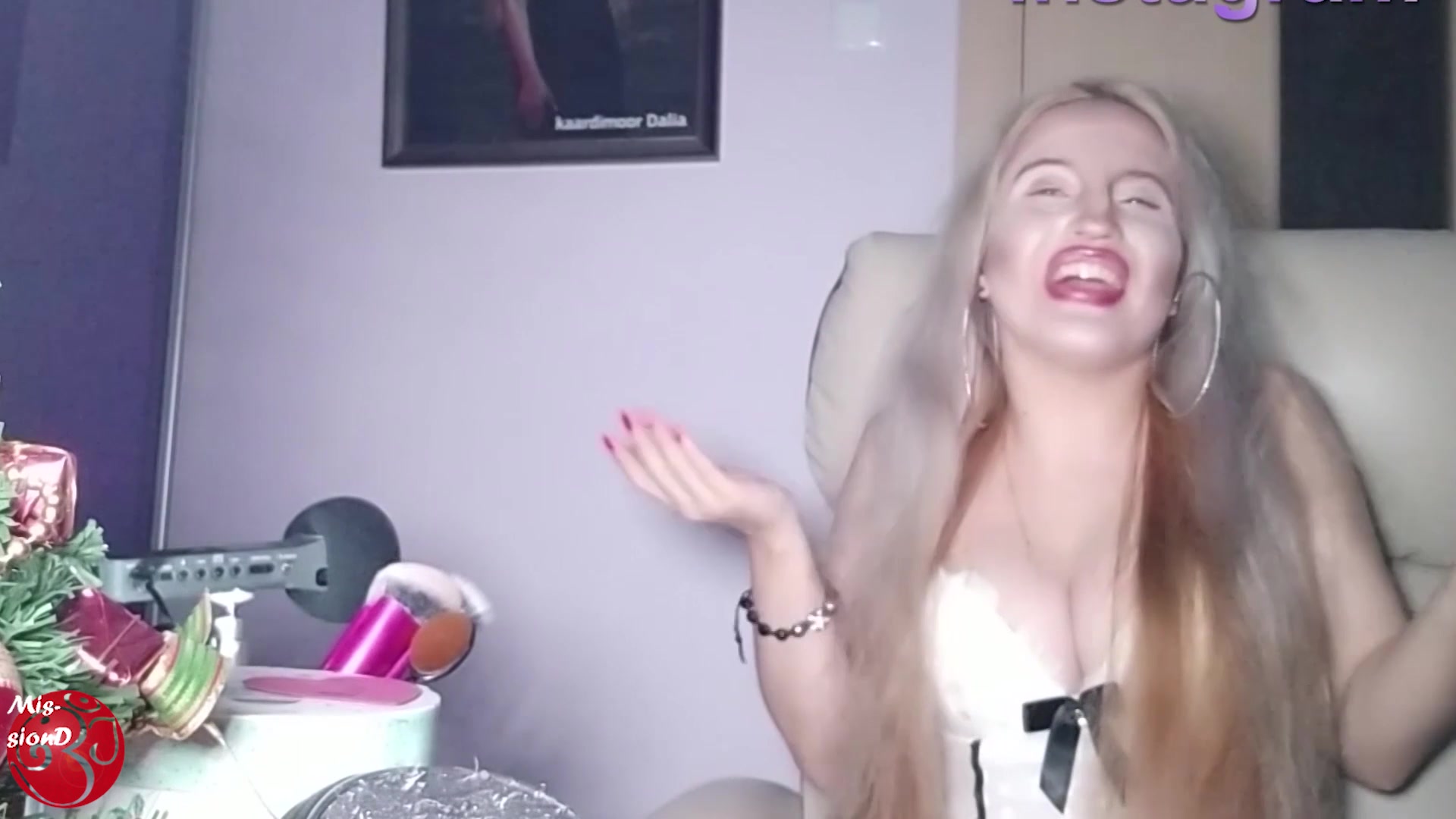 Your Salary Is Mine - Sex Movies Featuring Findom Goaldigger