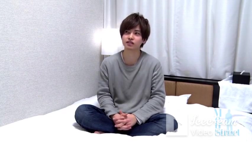 Japanese Sweet Twink Have Fun By Himself On Bed - Gay Porn